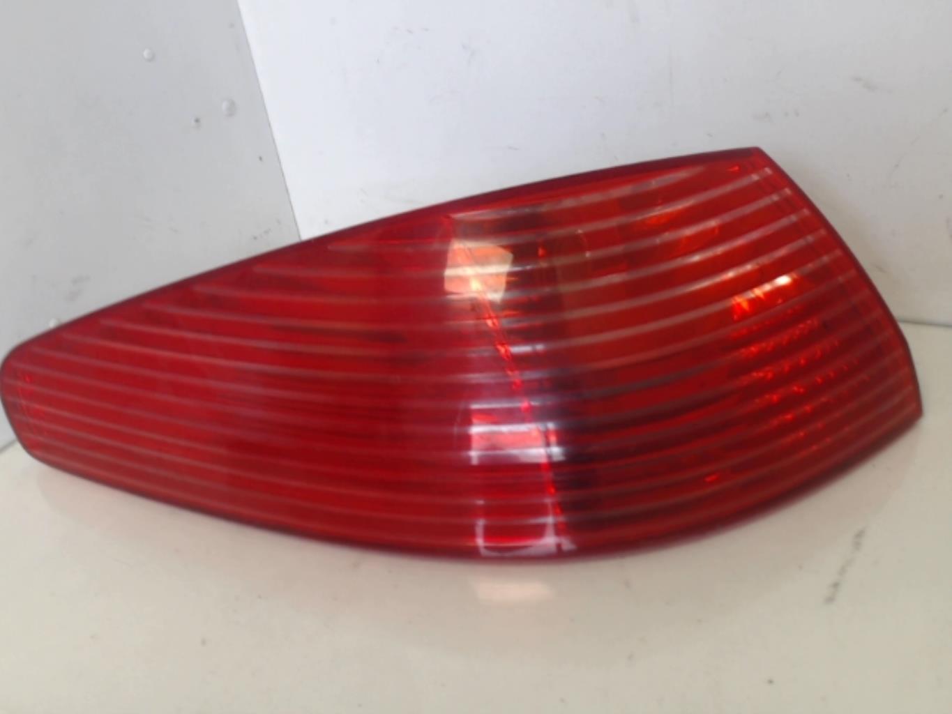 Fanale posteriore principale sinistro (luci) PEUGEOT 607 PHASE 1 Diésel - 1