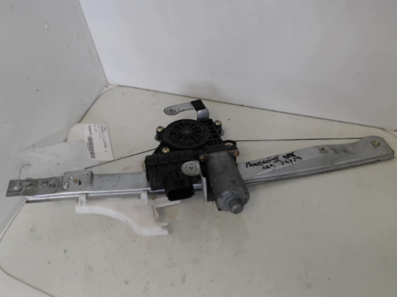 Alzacristalli elettrico posteriore destro FORD MONDEO 2 BREAK Diésel - 1