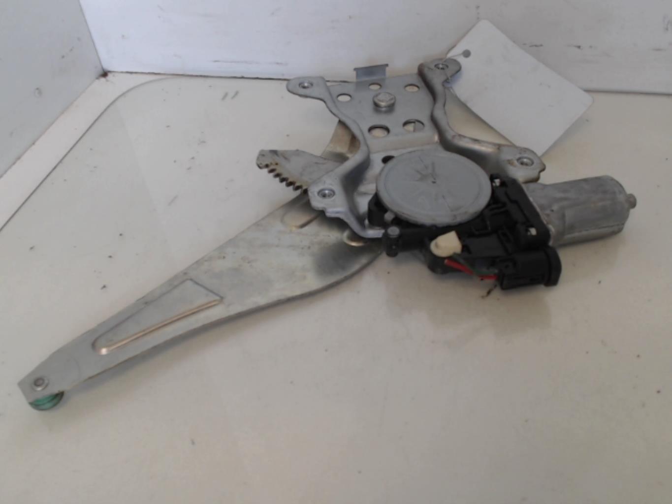 Alzacristalli elettrico posteriore sinistro SUZUKI SX4 1 Diésel - 1