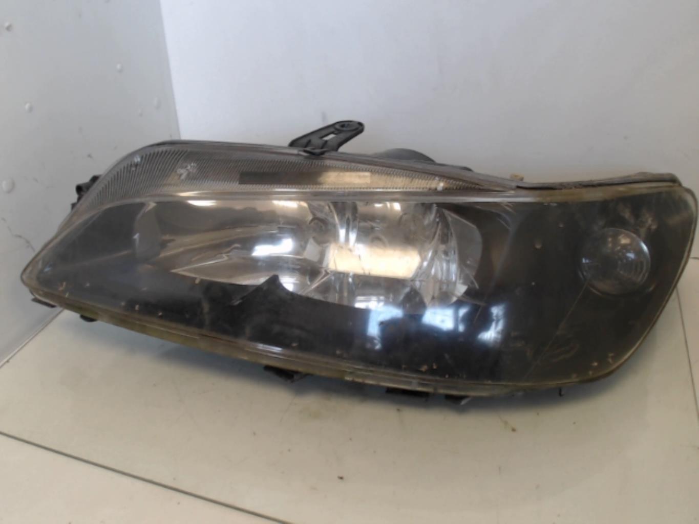 Gruppo ottico anteriore principale sinistro (luci)(faro) PEUGEOT 306 PHASE 1 CABRIOLET Gasolina - 1