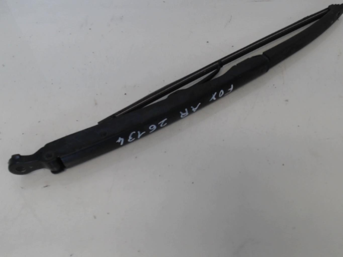 Bras essuie glace arriere VOLKSWAGEN FOX Essence - 1
