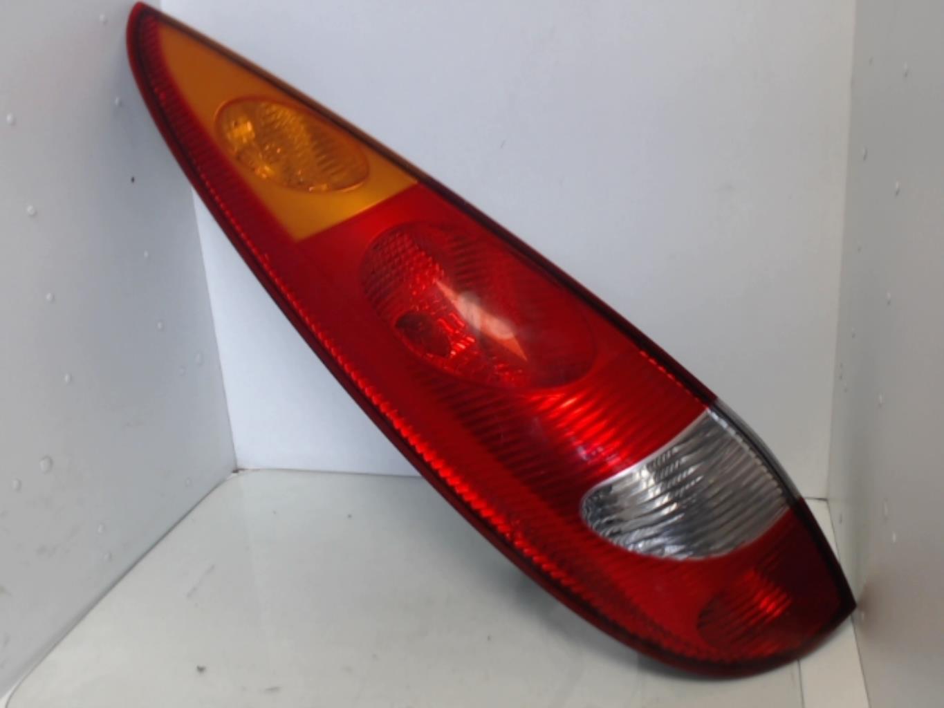 Fanale posteriore principale sinistro (luci) NISSAN ALMERA TINO PHASE 1 Diésel - 1