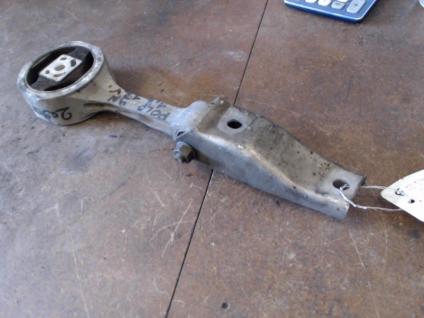 Support moteur VOLKSWAGEN POLO 4 PHASE 1 Essence - 1