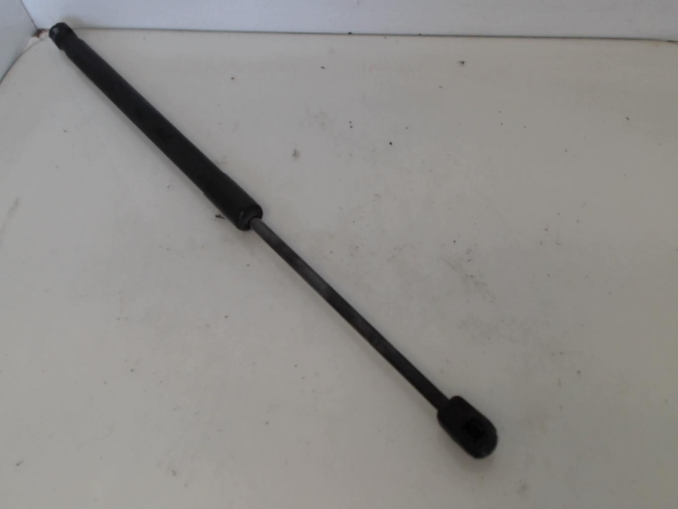 Verin de coffre SUZUKI SWIFT 3 Diesel - 1