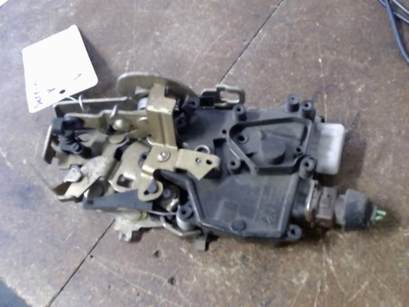Chiusura centralizzata posteriore destra CITROEN XM PHASE 2 Gasolina - 1