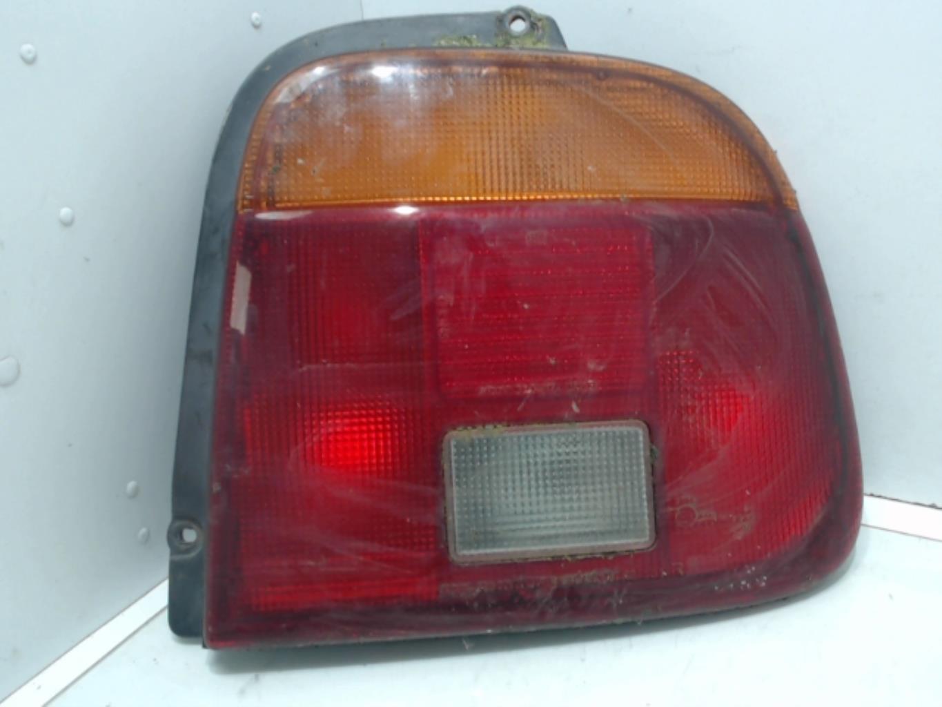 Fanale posteriore principale destro (luci) SUZUKI BALENO 1 Gasolina - 1