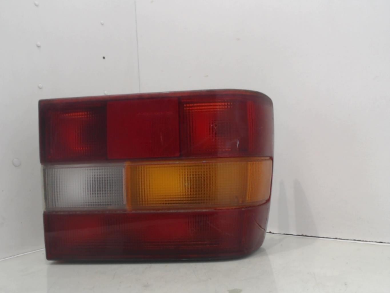 Fanale posteriore principale sinistro (luci) VOLVO 850 PHASE 2 Gasolina - 1