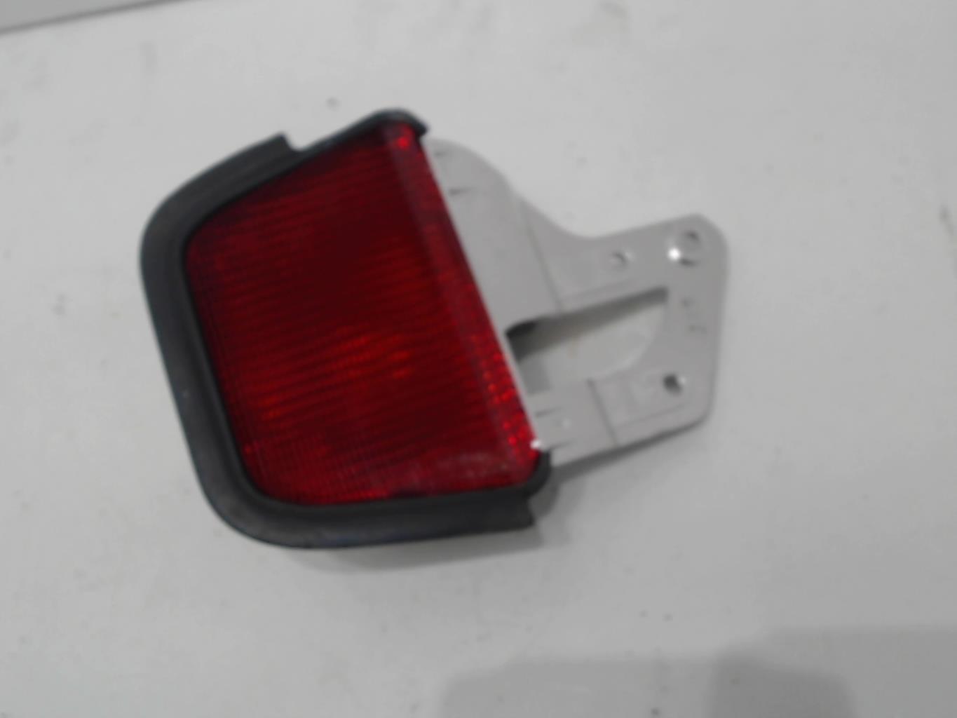 Luce stop centrale TOYOTA AVENSIS 2 PHASE 1 Diésel - 1