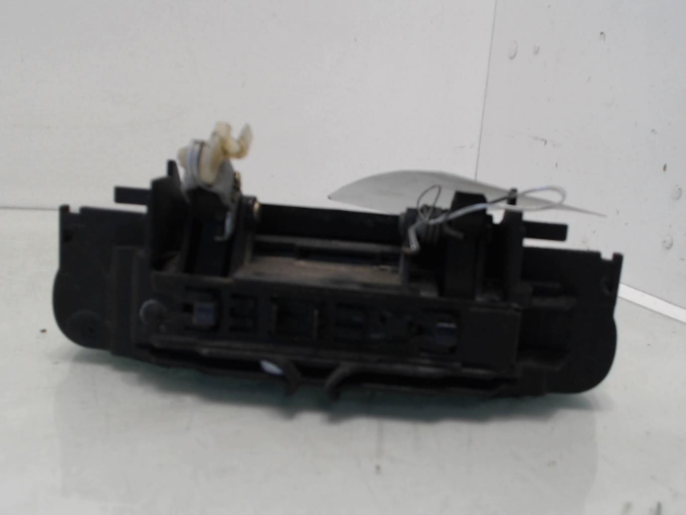 Maniglia portiera posteriore sinistra AUDI A6 2 PHASE 1 Diésel - 1