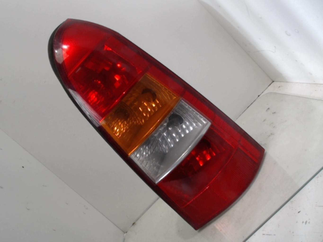 Fanale posteriore principale destro (luci) OPEL ASTRA G BREAK Diésel - 1