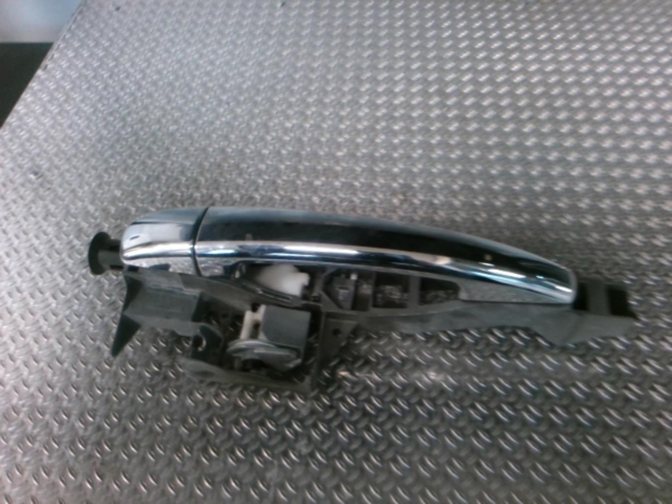 Maniglia portiera posteriore sinistra CITROEN C3 2 PHASE 1 Diésel - 1