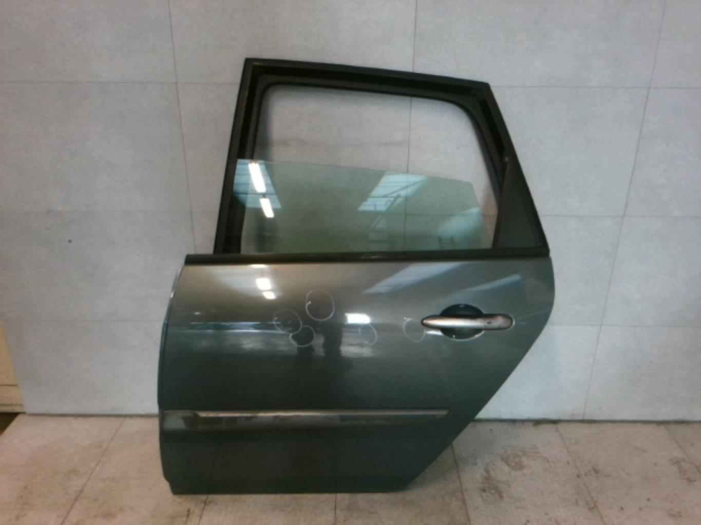 Portiera posteriore sinistra RENAULT SCENIC 2 PHASE 2 Diésel - 1