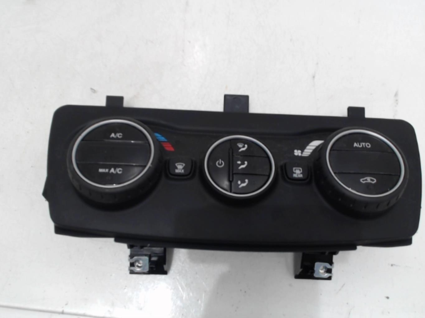 Commande chauffage FIAT TIPO 2 PHASE 1 BREAK Diesel - 1