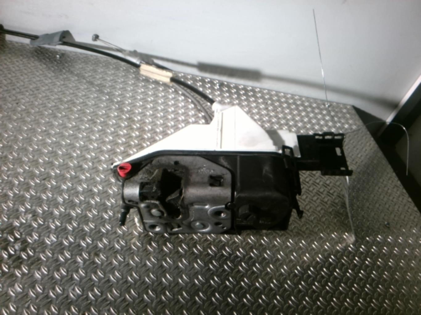 Chiusura centralizzata posteriore sinistra CITROEN C4 CACTUS Gasolina - 1