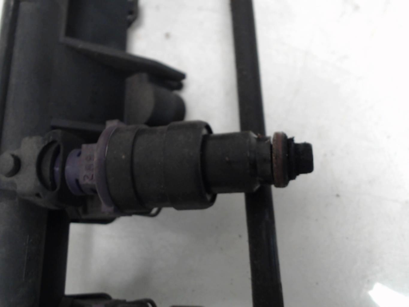 Injecteurs RENAULT TWINGO 1 PHASE 1 Essence - 1