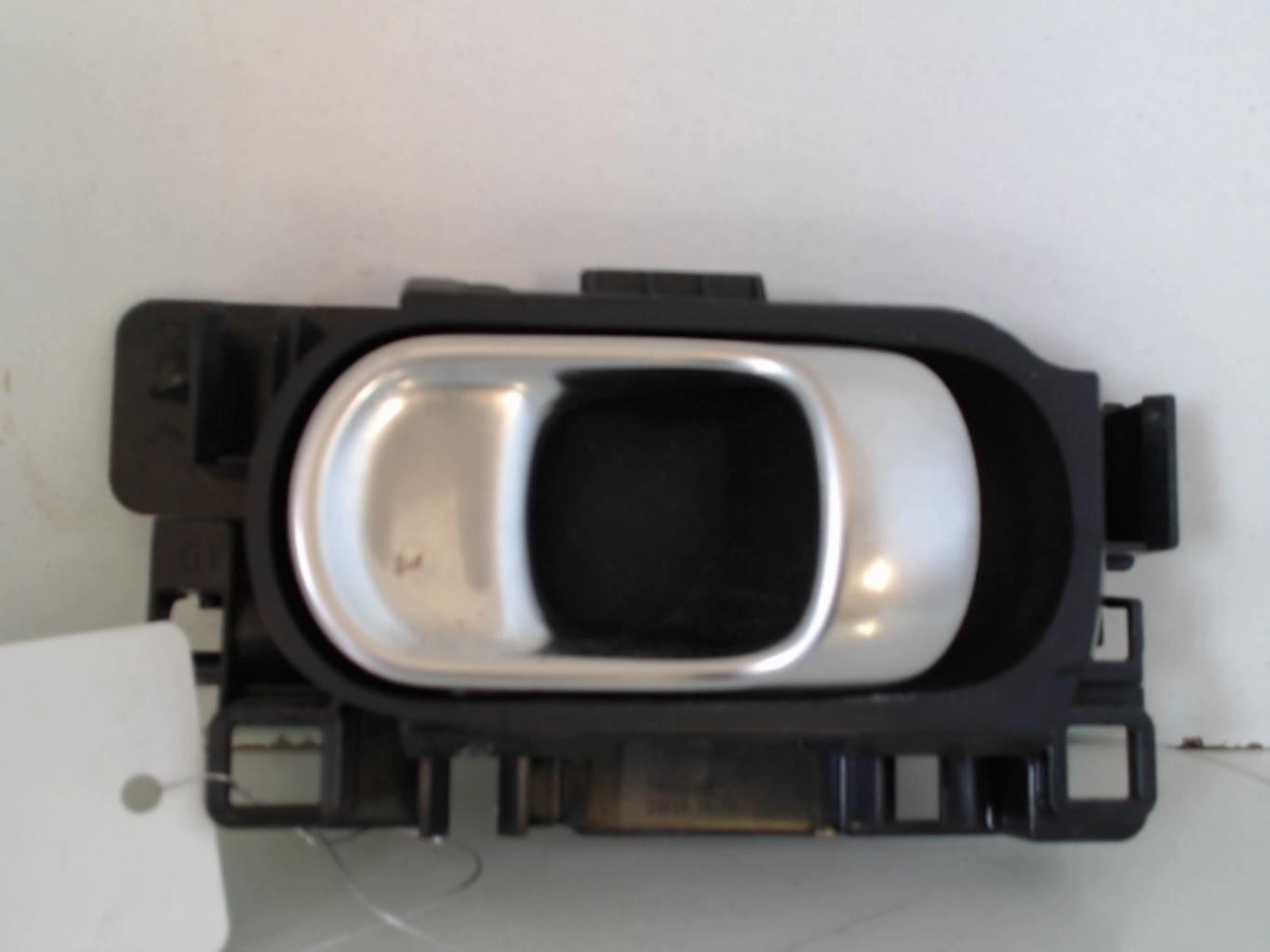 Maniglia interna anteriore sinistra CITROEN C4 CACTUS Gasolina - 1