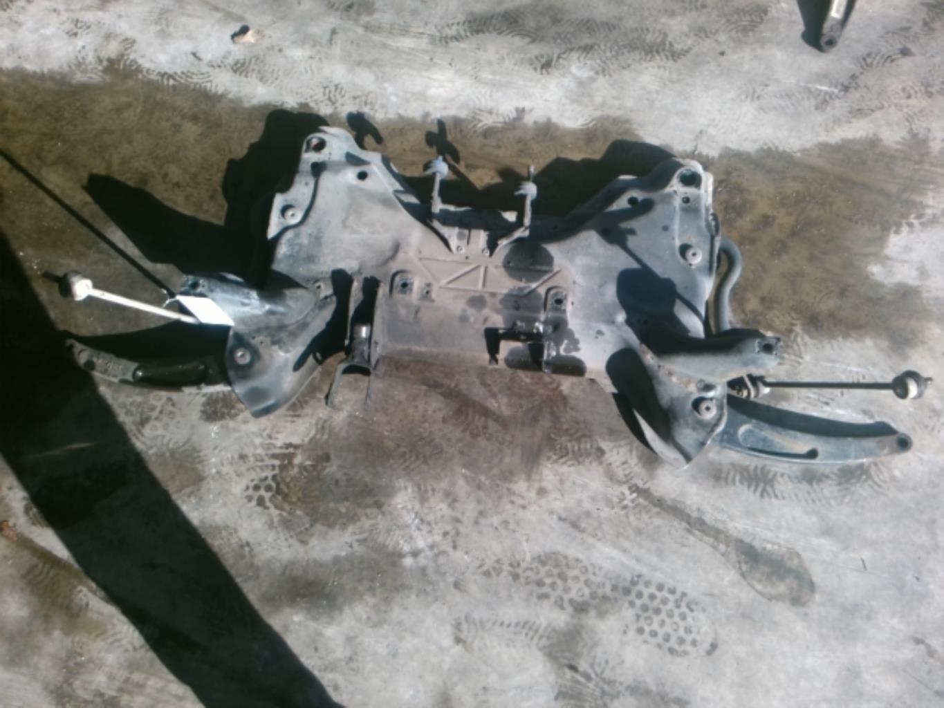 Culla motore anteriore PEUGEOT 307 PHASE 1 BREAK Diésel - 1