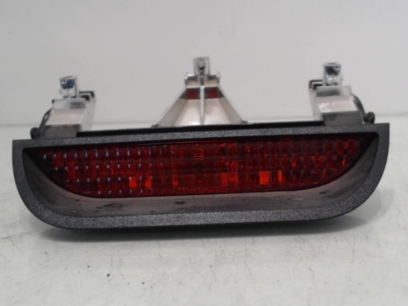 Luce stop centrale DACIA DUSTER 1 PHASE 1 Diésel - 1