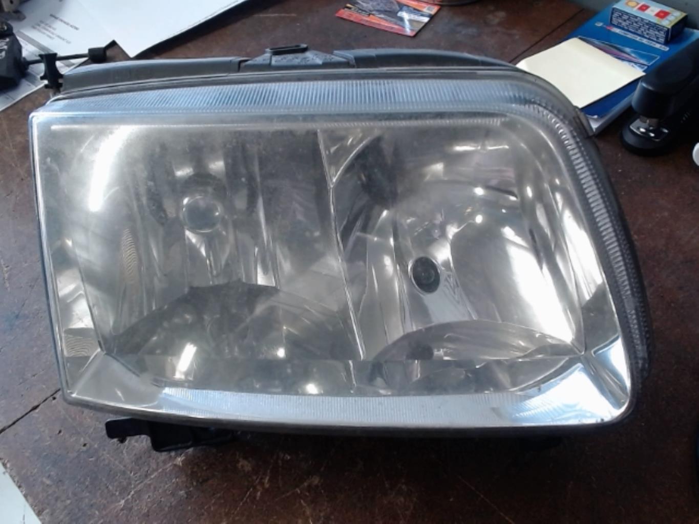 Gruppo ottico anteriore principale destro (luci)(faro) VOLKSWAGEN POLO 3 PHASE 2 Diésel - 1