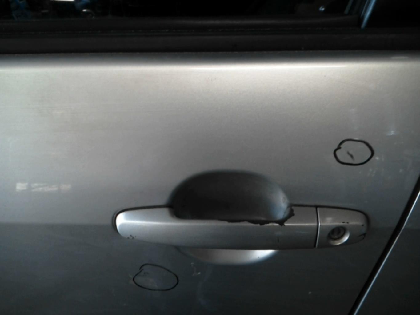 Maniglia portiera anteriore sinistra TOYOTA COROLLA VERSO 2 PHASE 1 Gasolina - 1