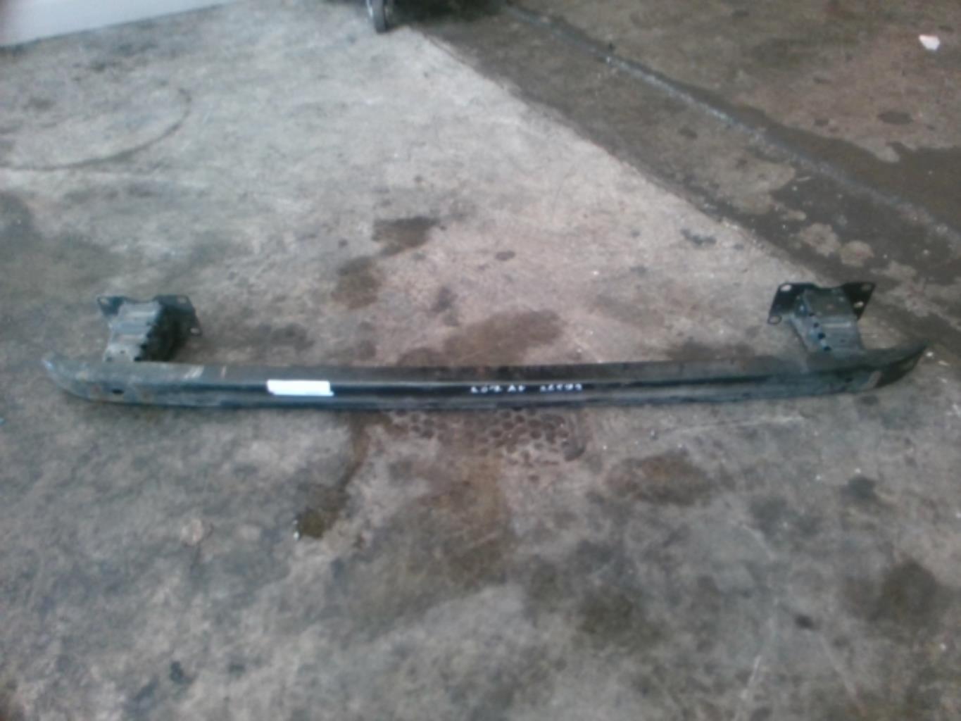 Traversa rinforzo paraurti anteriore PEUGEOT 407 PHASE 1 Diésel - 1