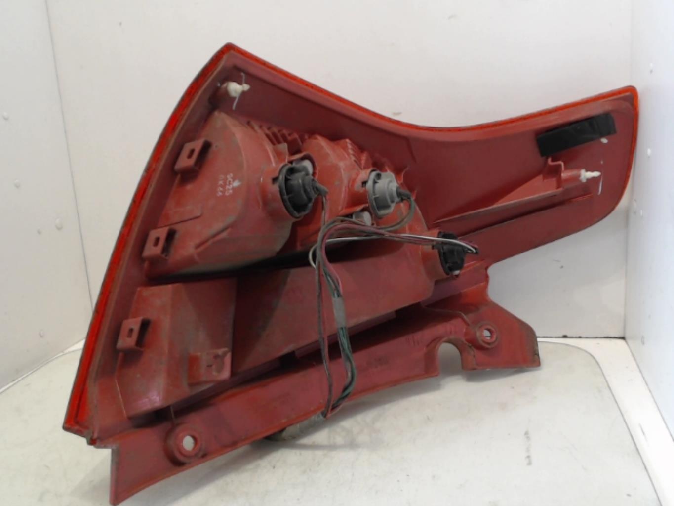 Fanale posteriore principale destro (luci) SUZUKI SWIFT 3 Gasolina - 1
