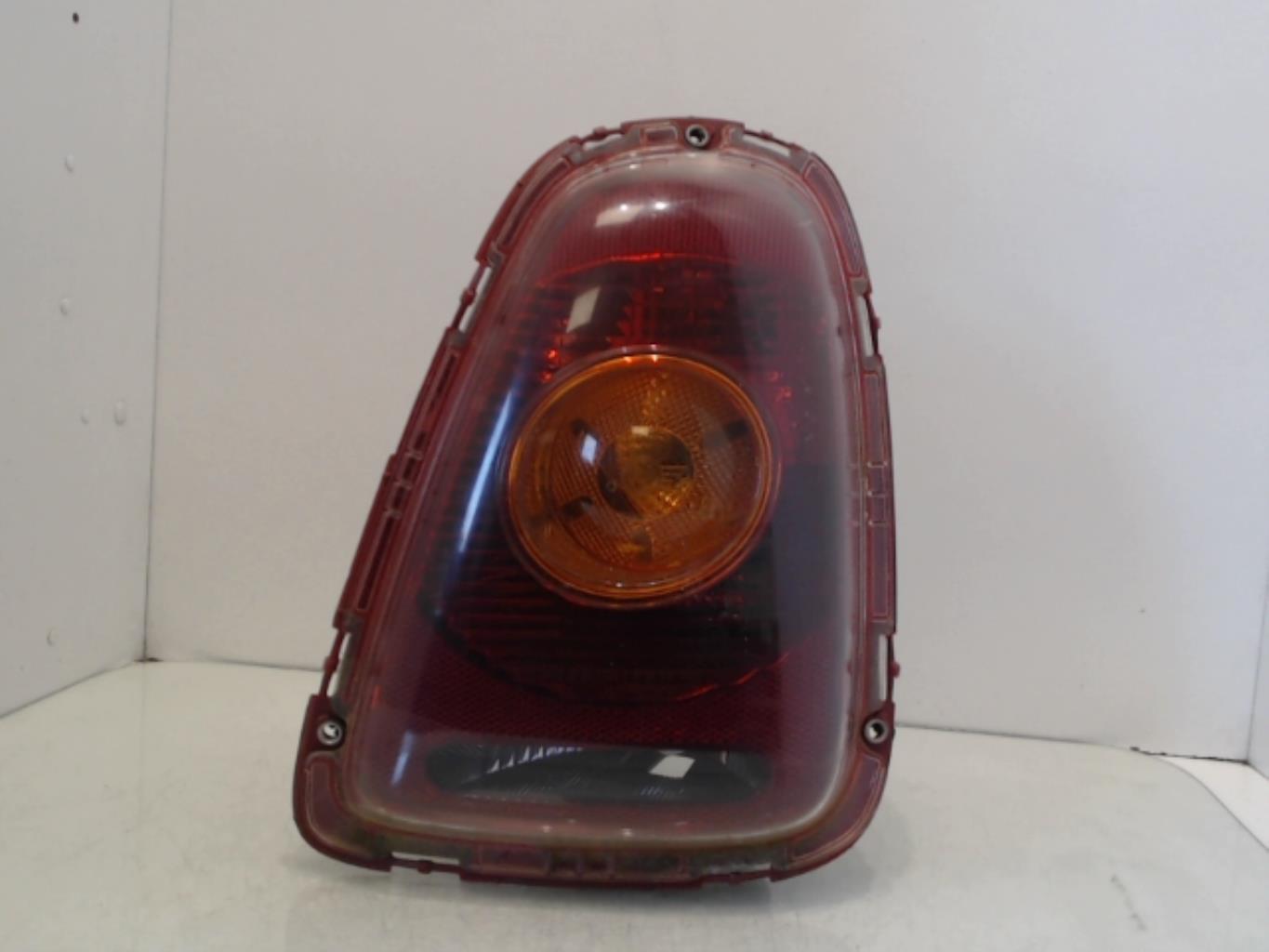 Fanale posteriore principale destro (luci) MINI MINI 2 R56 PHASE 1 Diésel - 1