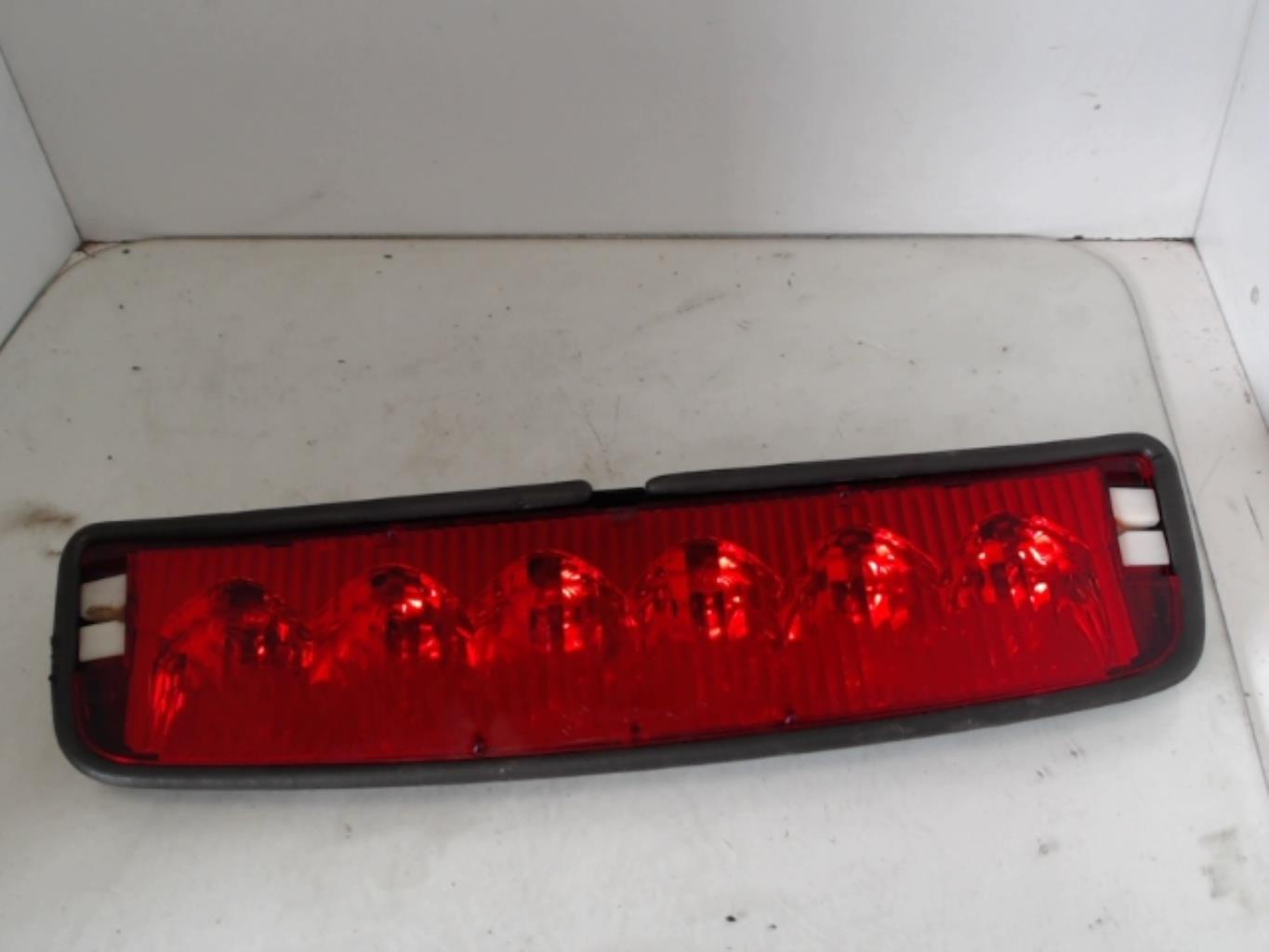 Luce stop centrale BMW SERIE 3 E36 COMPACT Diésel - 1