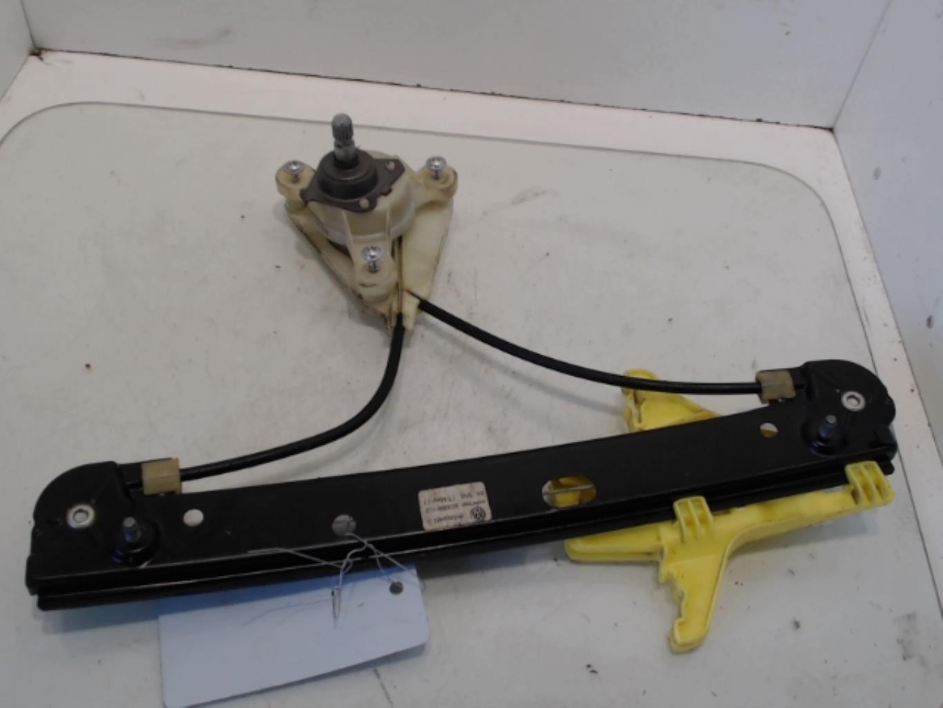 Alzacristalli manuale posteriore sinistro VOLKSWAGEN POLO 5 PHASE 1 Gasolina - 1