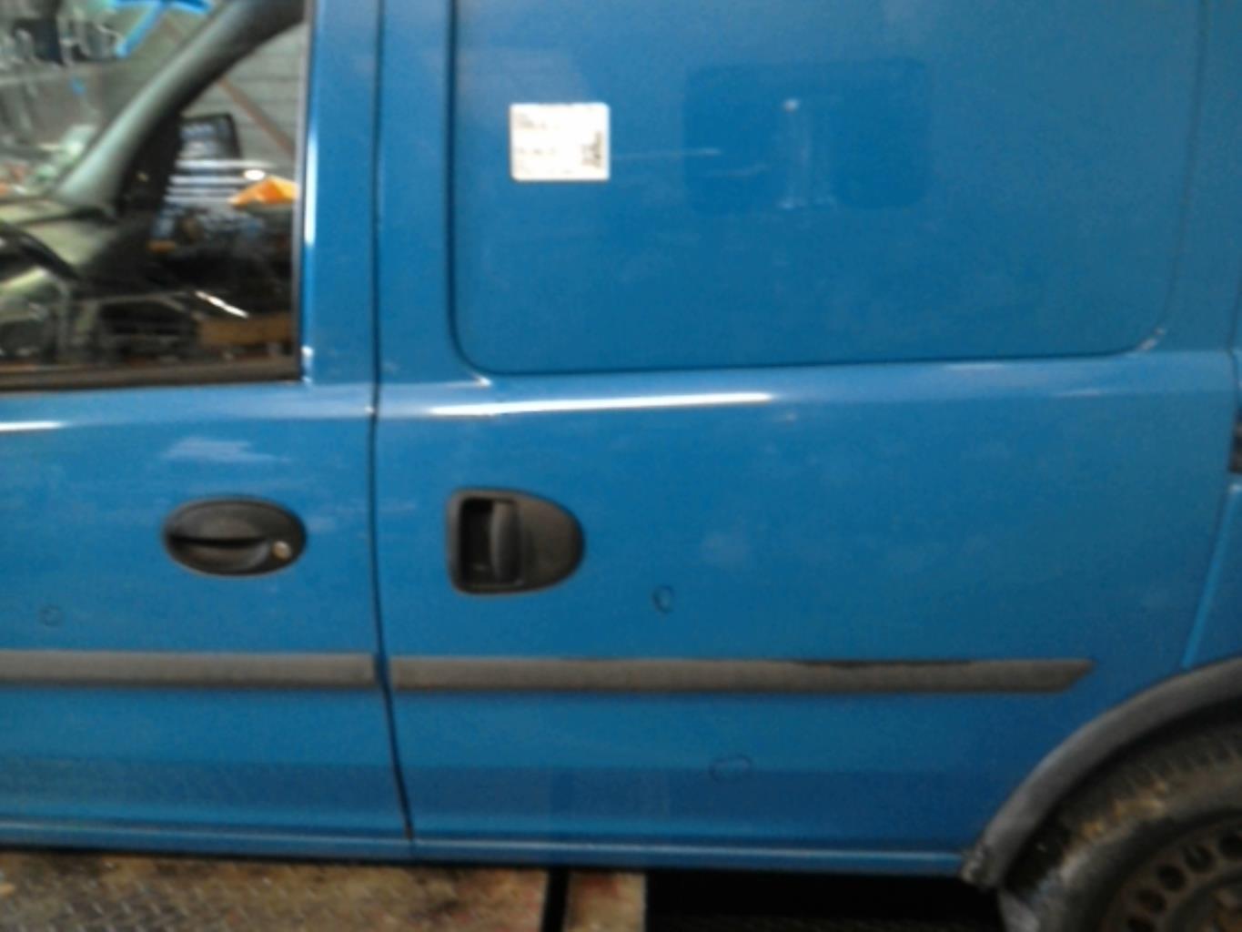 Porte laterale gauche OPEL COMBO C PHASE 2 Diesel - 1