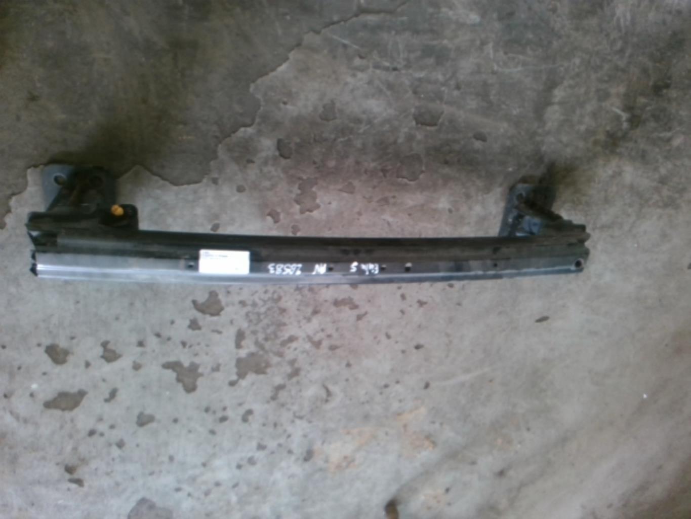 Traversa rinforzo paraurti anteriore FORD FIESTA 5 Gasolina - 1