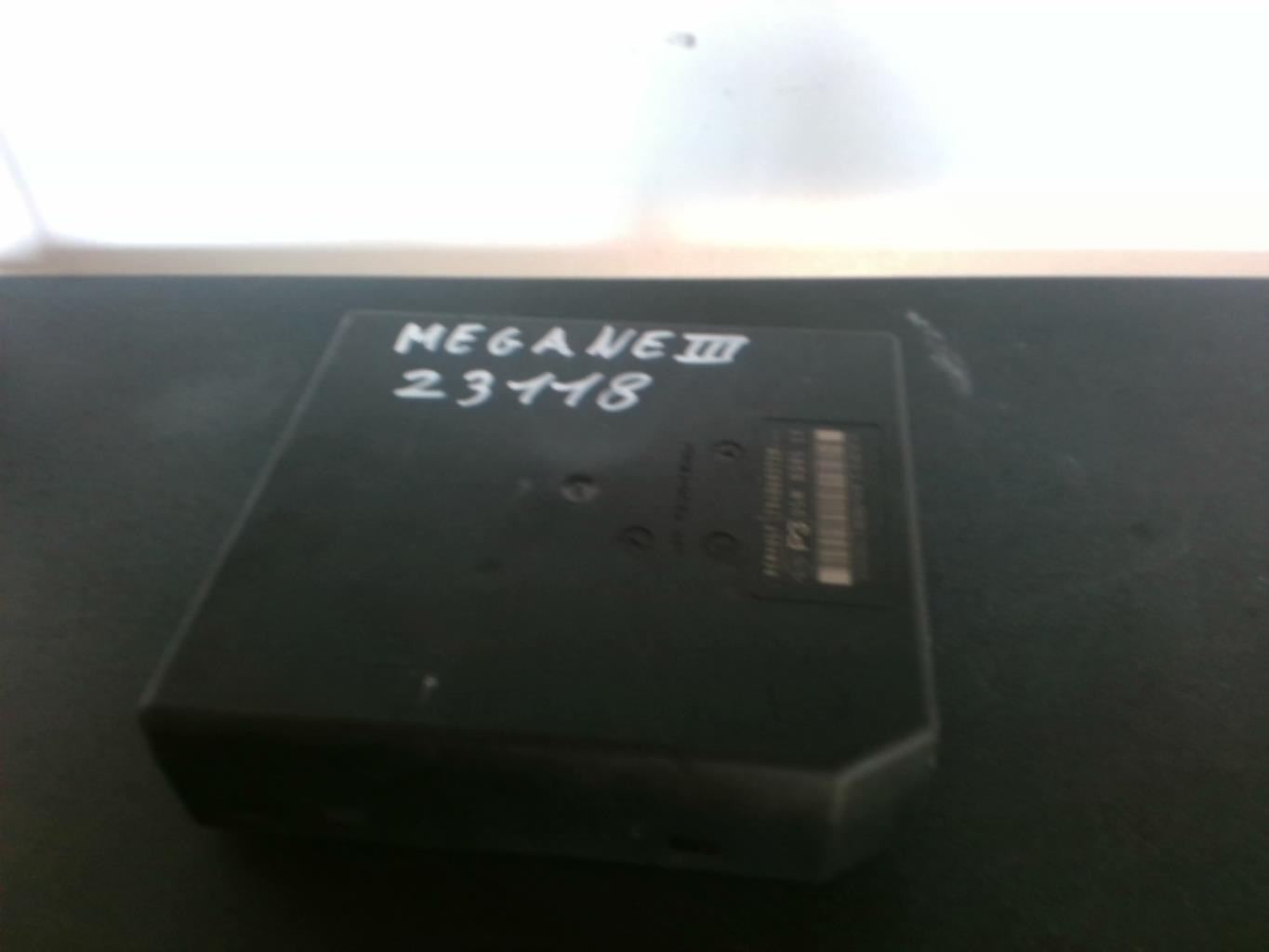 Boitier USM  RENAULT MEGANE 3 PHASE 1 Diesel - 1