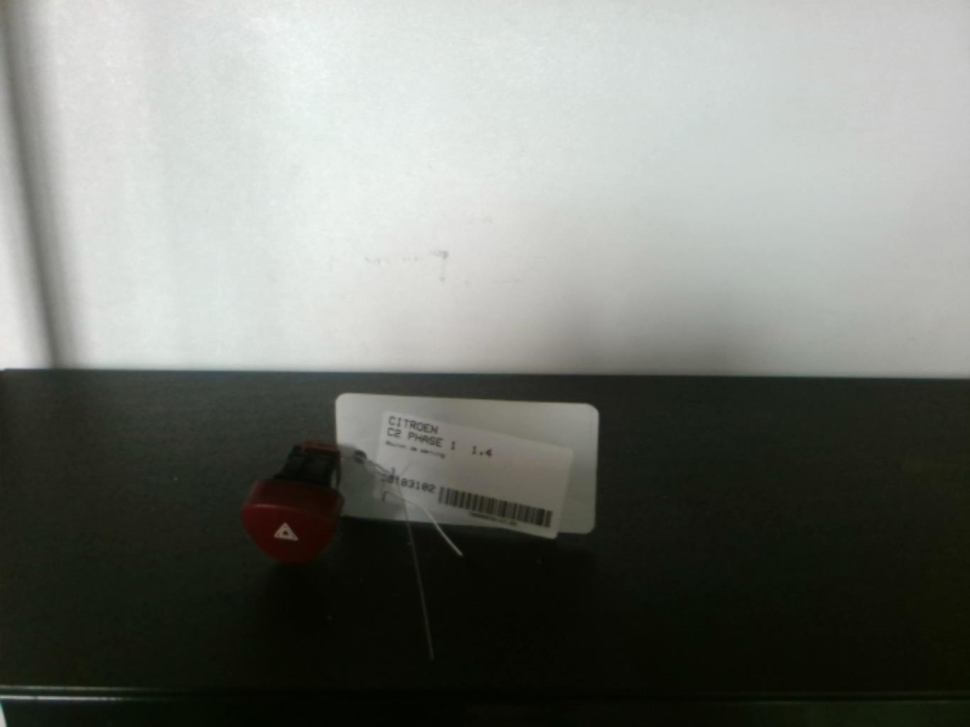 Bouton de warning CITROEN C2 PHASE 1 Essence - 1