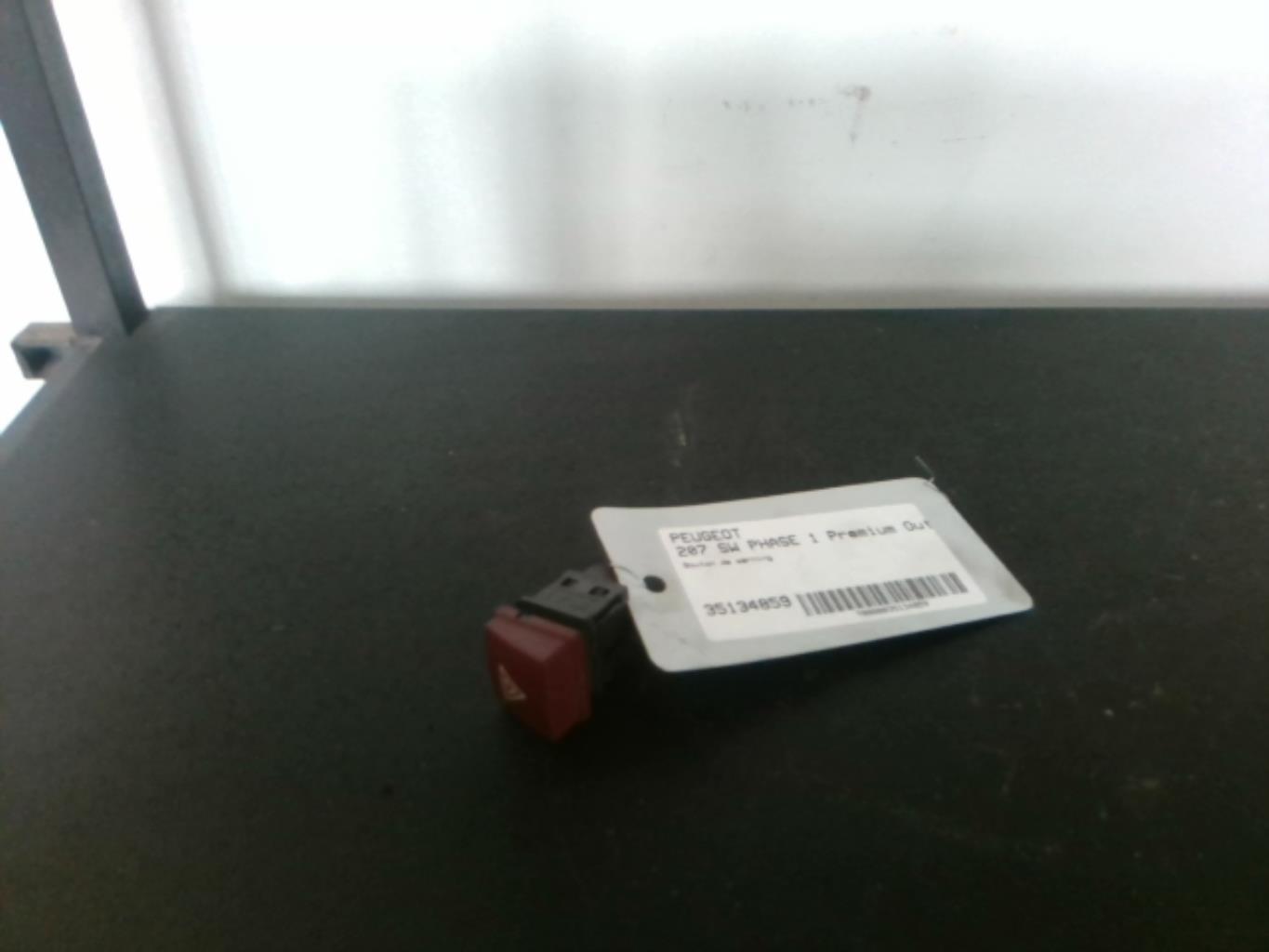 Bouton de warning PEUGEOT 207 Diesel - 1