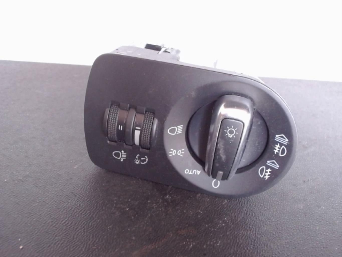 Commande de phare AUDI A3 2 PHASE 2 Diesel - 1