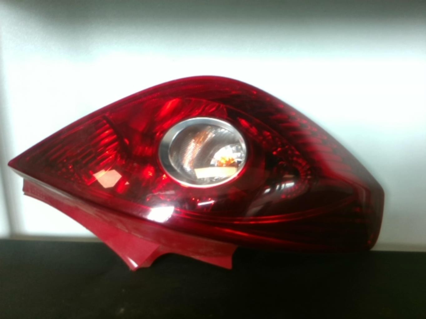 Fanale posteriore principale sinistro (luci) OPEL CORSA D PHASE 1 Gasolina - 1