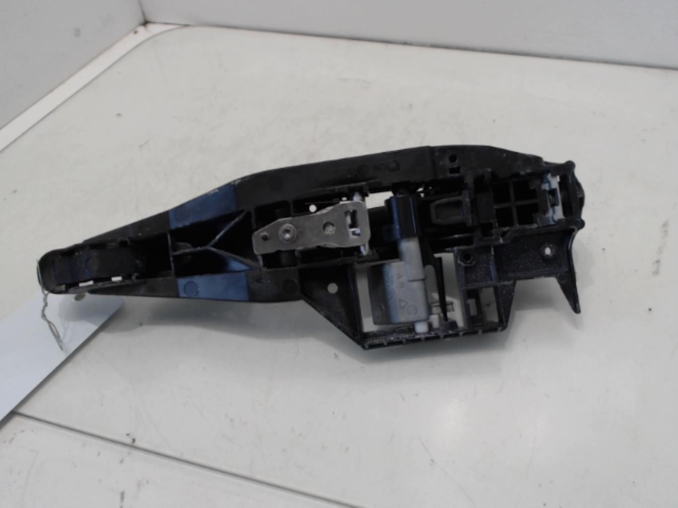 Maniglia portiera posteriore sinistra PEUGEOT 208 1 PHASE 1 Gasolina - 1