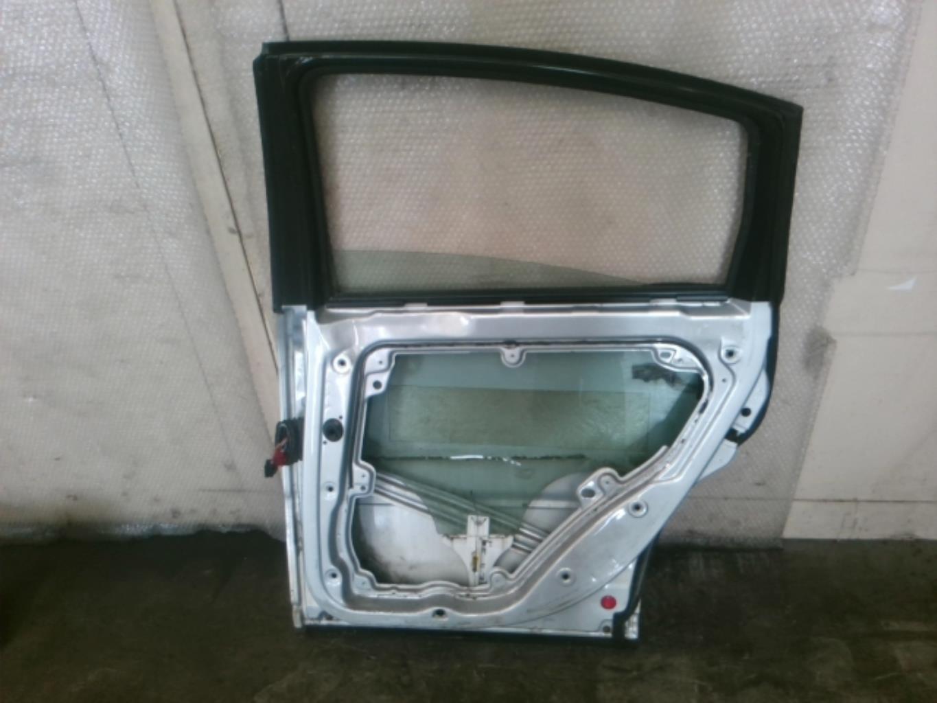 Portiera posteriore destra VOLKSWAGEN PASSAT 4 PHASE 1 Diésel - 1