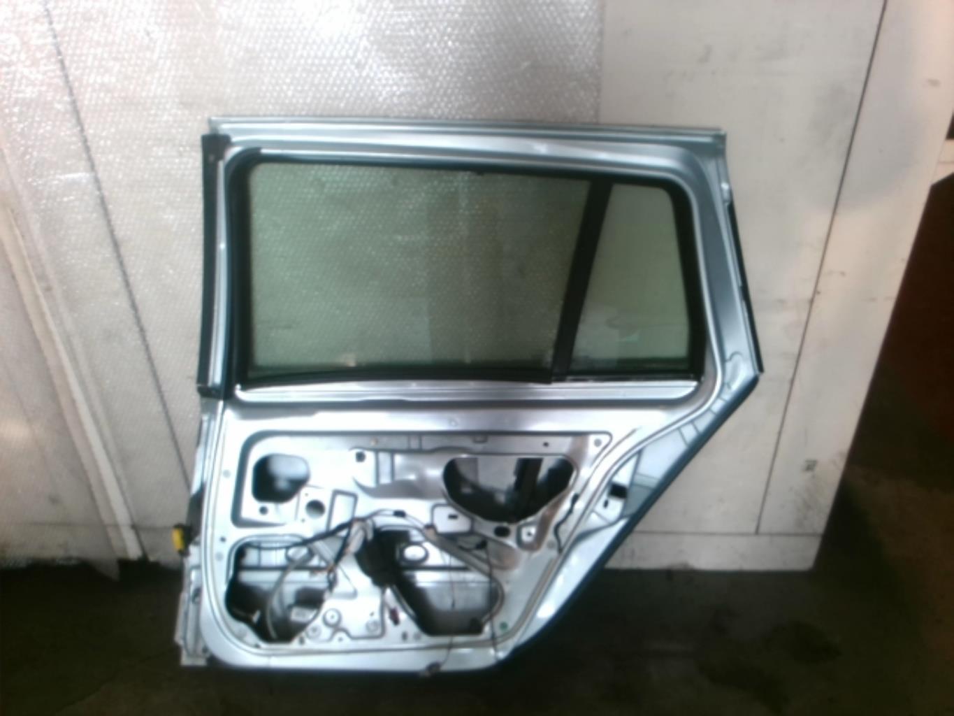 Portiera posteriore destra RENAULT LAGUNA 2 PHASE 1 BREAK Gasolina - 1