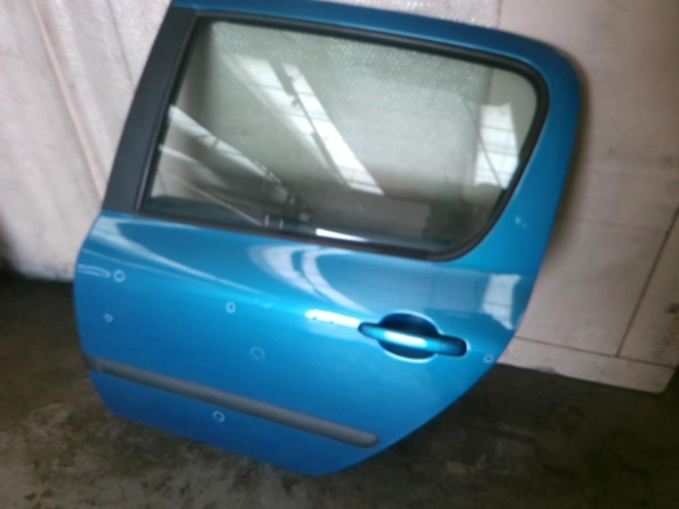 Portiera posteriore sinistra PEUGEOT 307 PHASE 1 Diésel - 1
