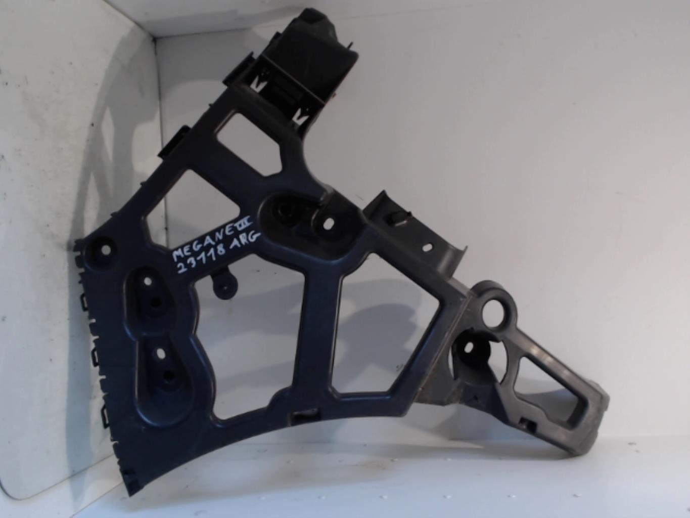 Support de pare chocs arriere RENAULT MEGANE 3 PHASE 1 Diesel - 1