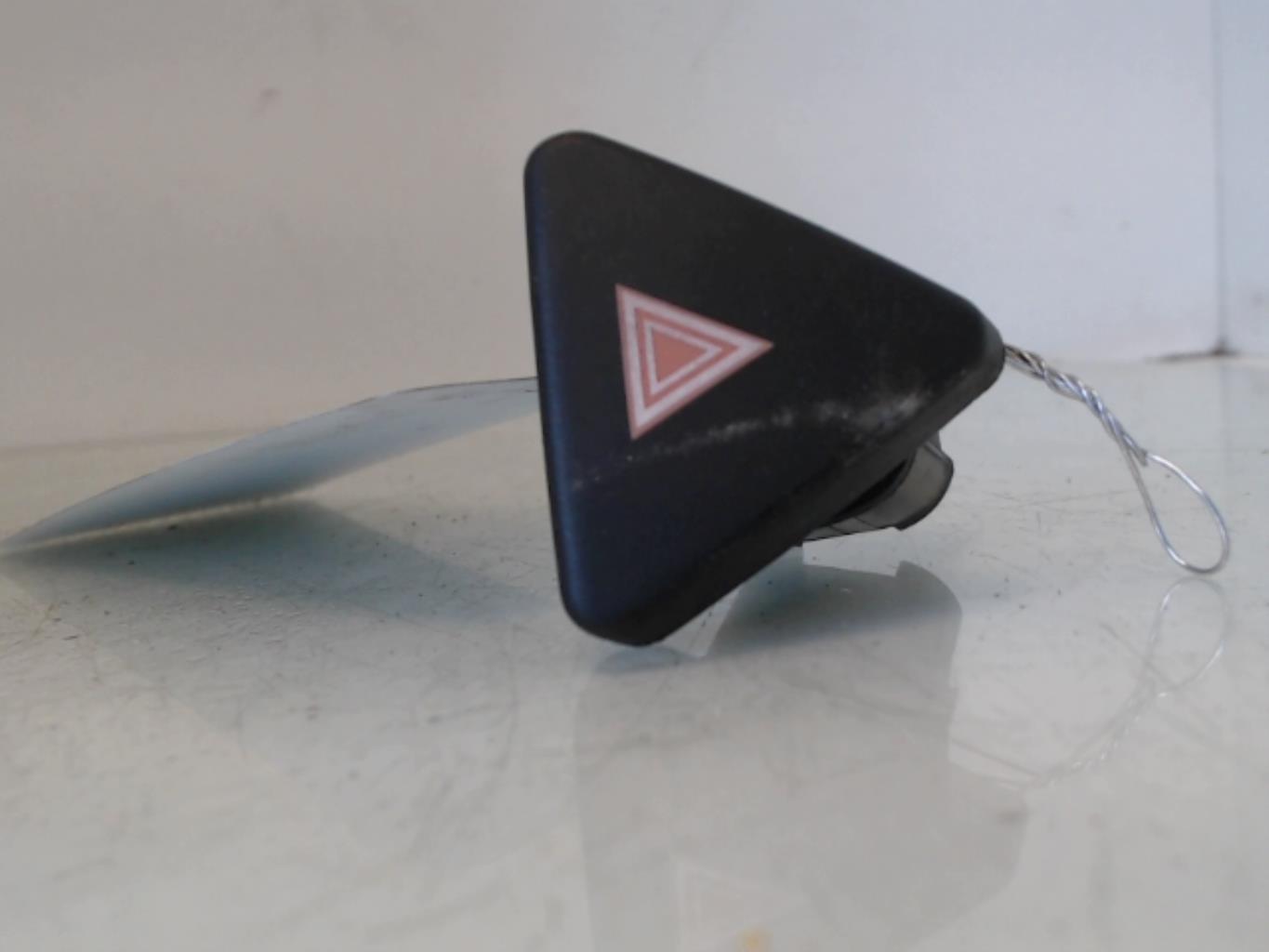 Interruttore luci emergenza FORD FIESTA 5 PHASE 1 Diésel - 1