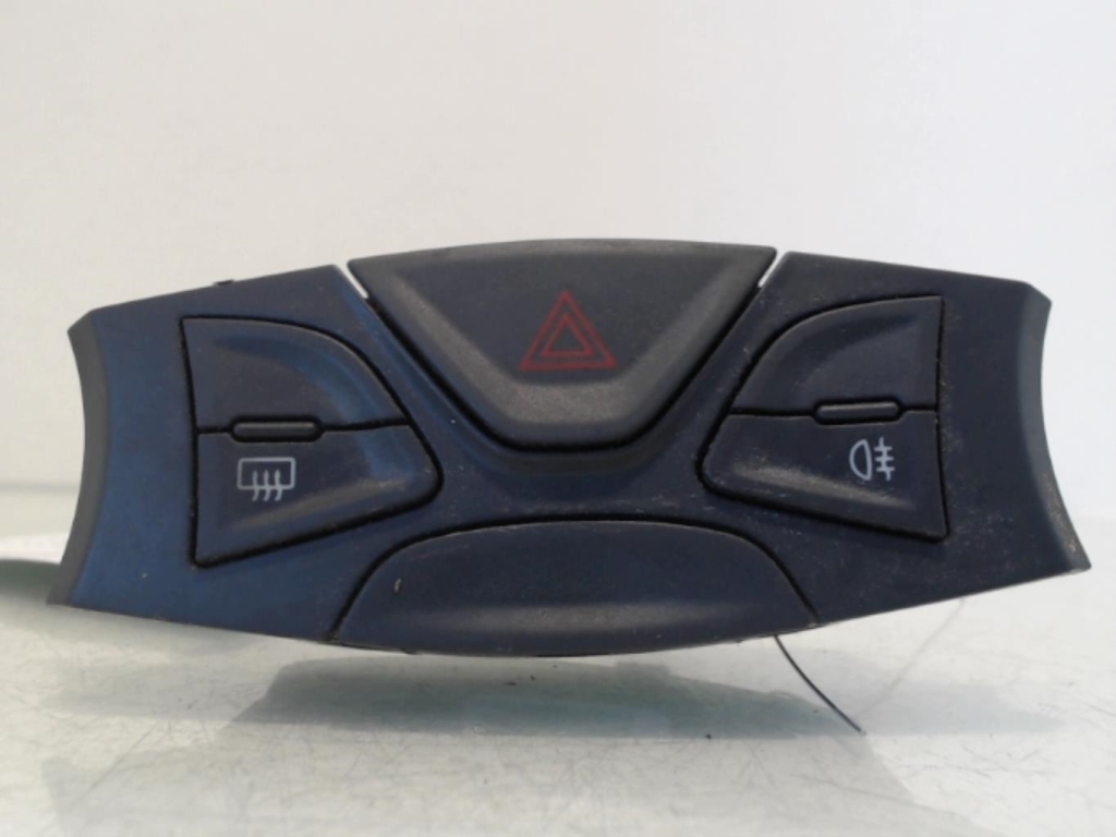 Bouton de warning FORD KA 2 PHASE 2 Essence - 1