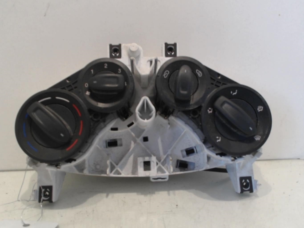 Commande chauffage FORD KA 2 PHASE 2 Essence - 1