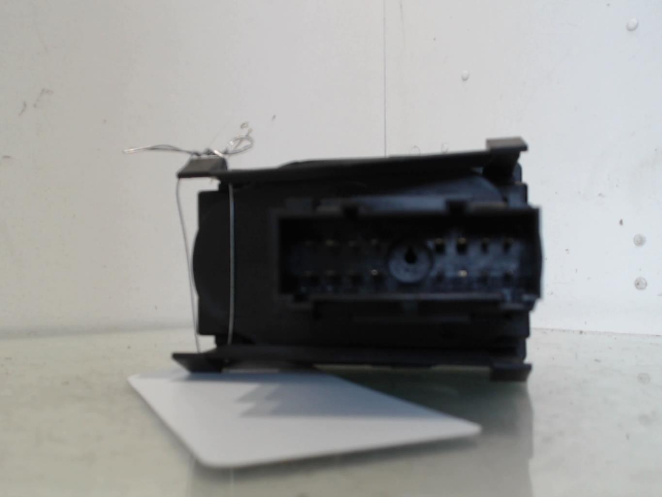 Commande de phare FORD FIESTA 5 PHASE 2 Diesel - 1