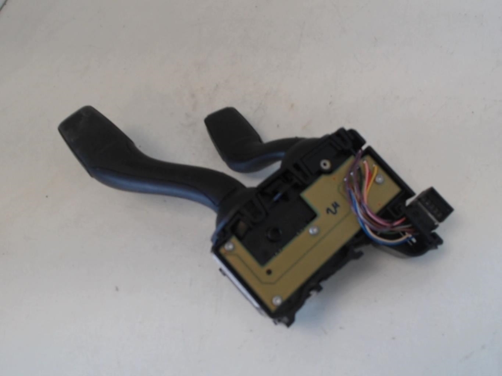 Commodo phare AUDI A3 2 PHASE 1 Essence - 1