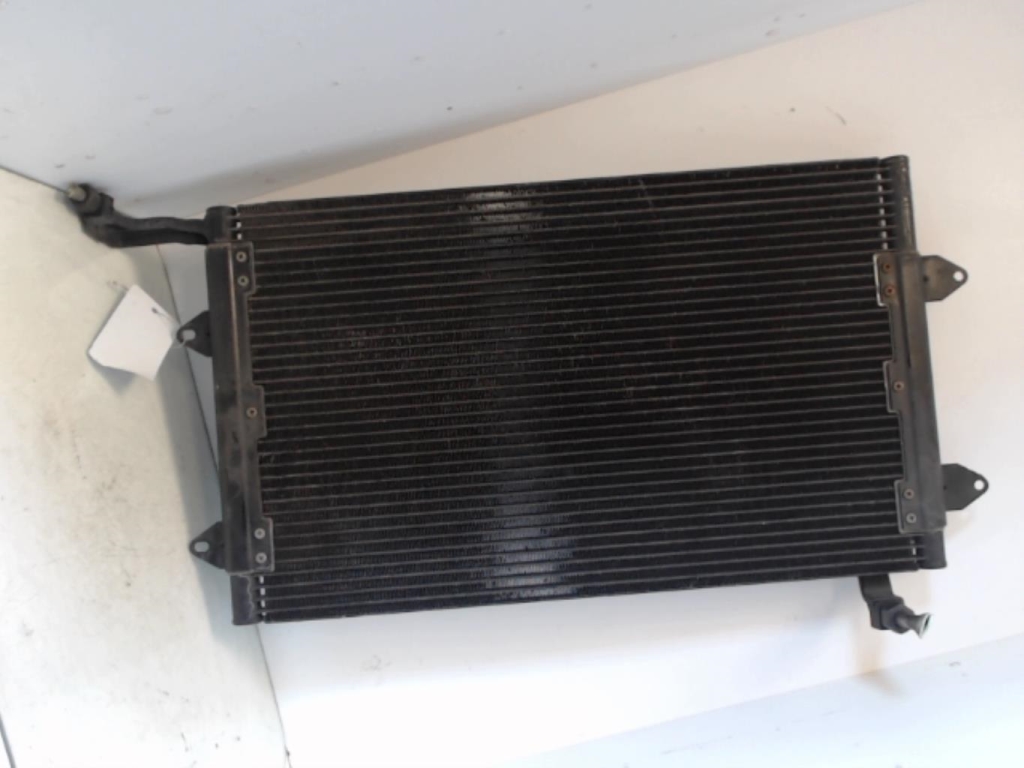 Condenseur de clim VOLKSWAGEN GOLF 3 BREAK Essence - 1