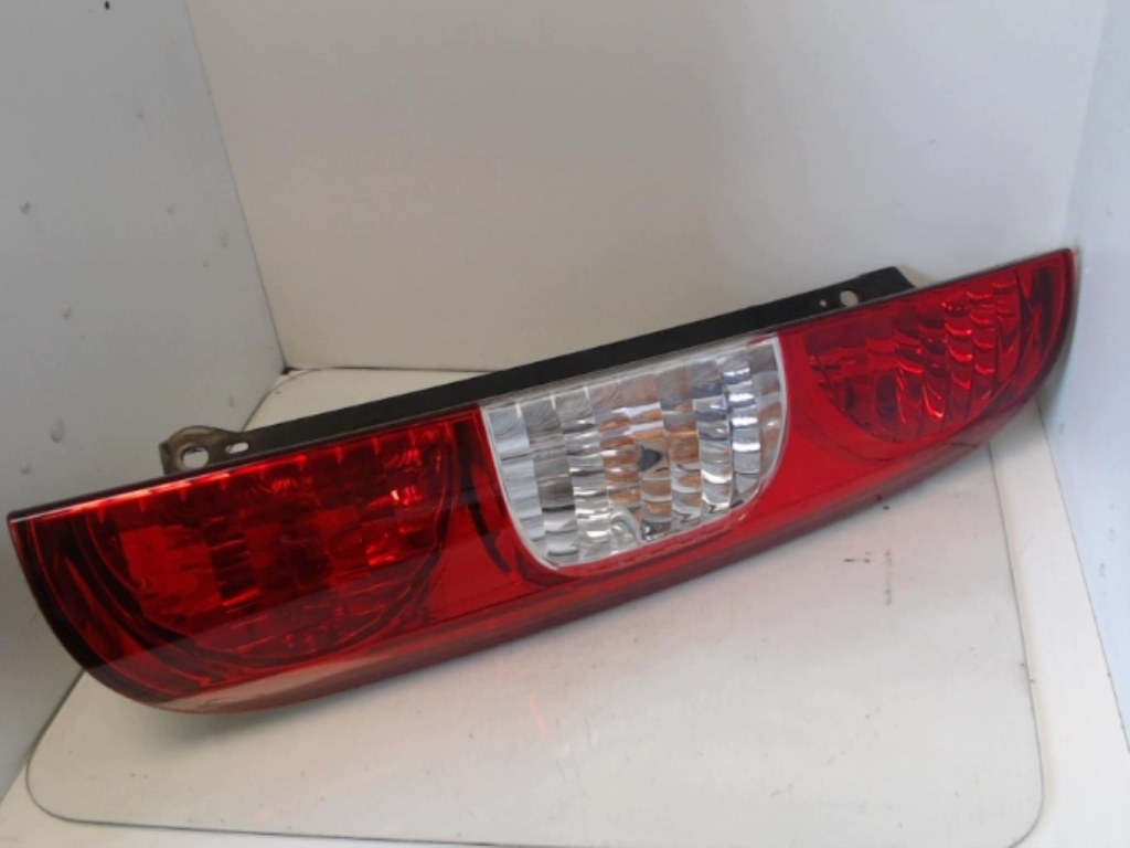 Fanale posteriore principale destro (luci) FIAT DOBLO 1 PHASE 2 Diésel - 1