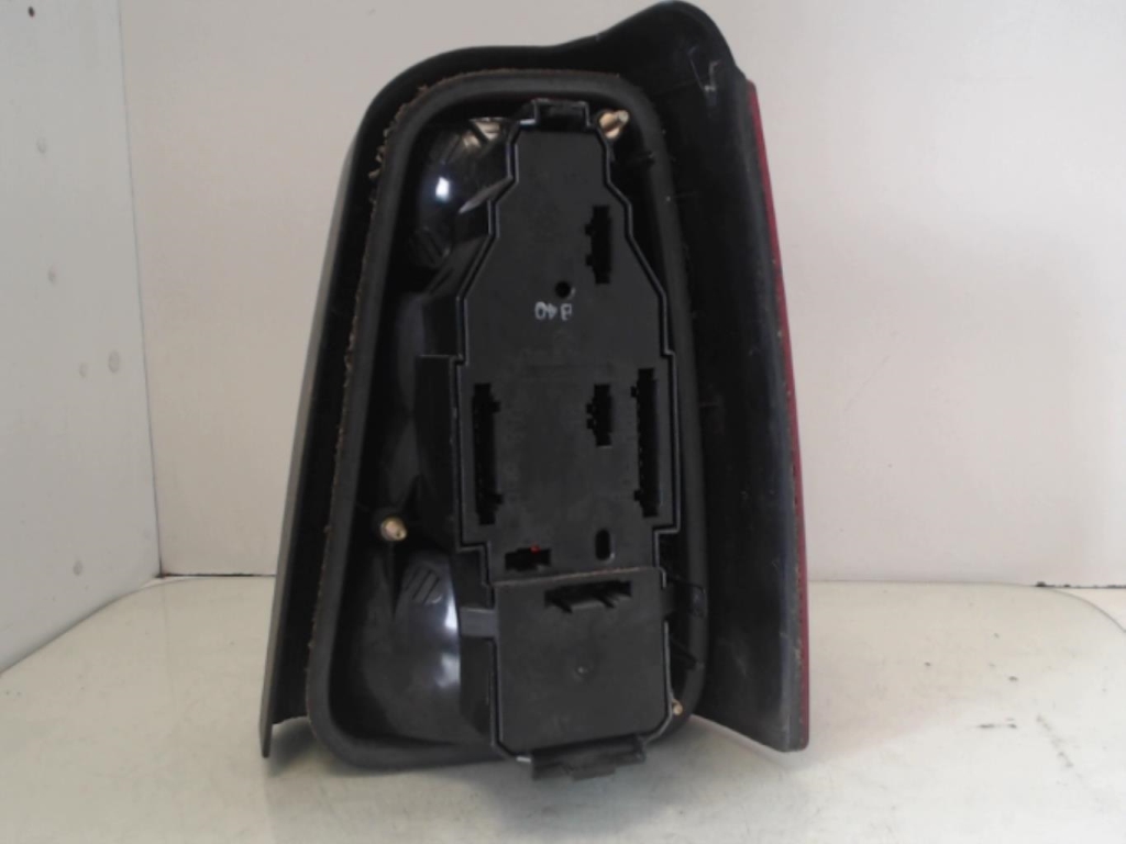Fanale posteriore principale sinistro (luci) VOLKSWAGEN GOLF 3 BREAK Gasolina - 1