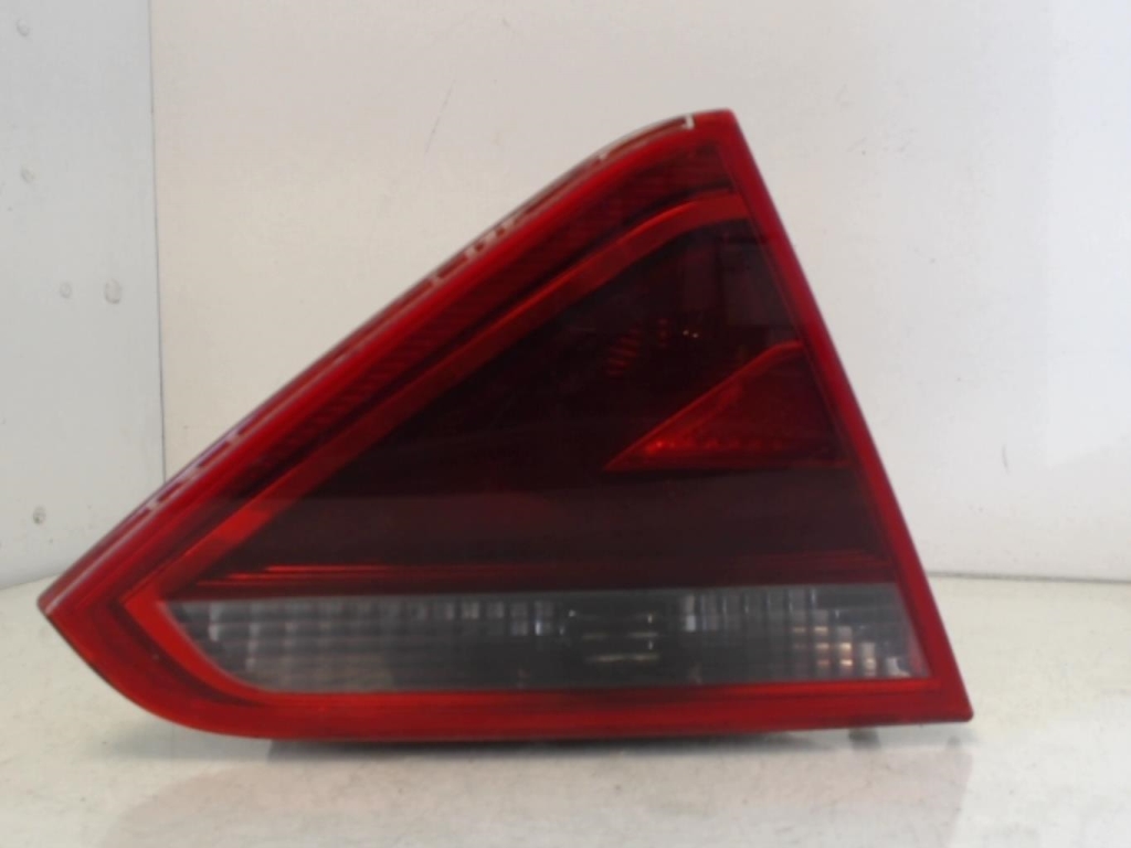 Feu arriere secondaire gauche (feux) AUDI A5 1 COUPE PHASE 1 Diesel - 1